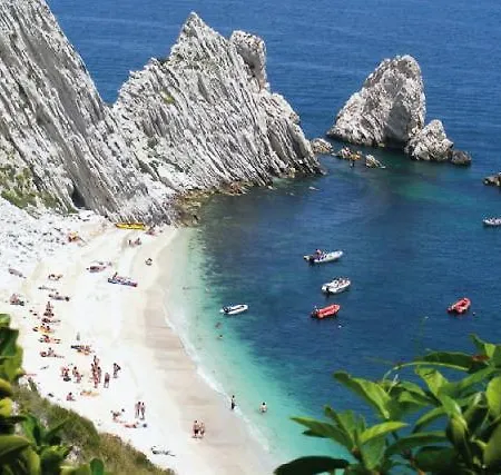 Rossococomero * Sirolo