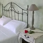 Κατάλυμα σε φάρμα Rossococomero Primavera!