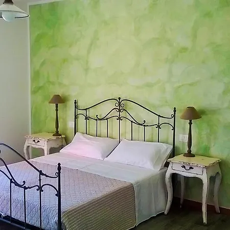 Rossococomero Vakantieboerderij Sirolo